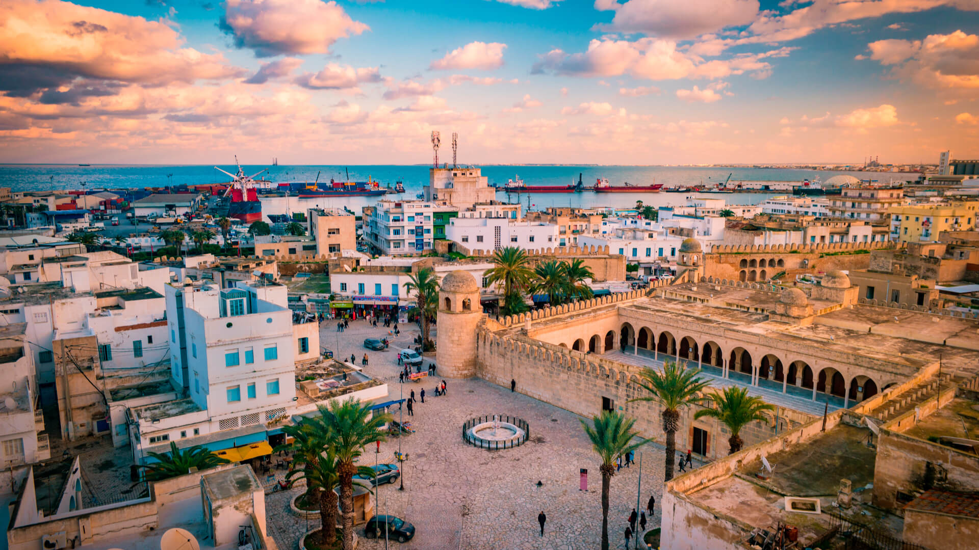 La economía de Túnez se enfrenta con dificultad a su expansión económica